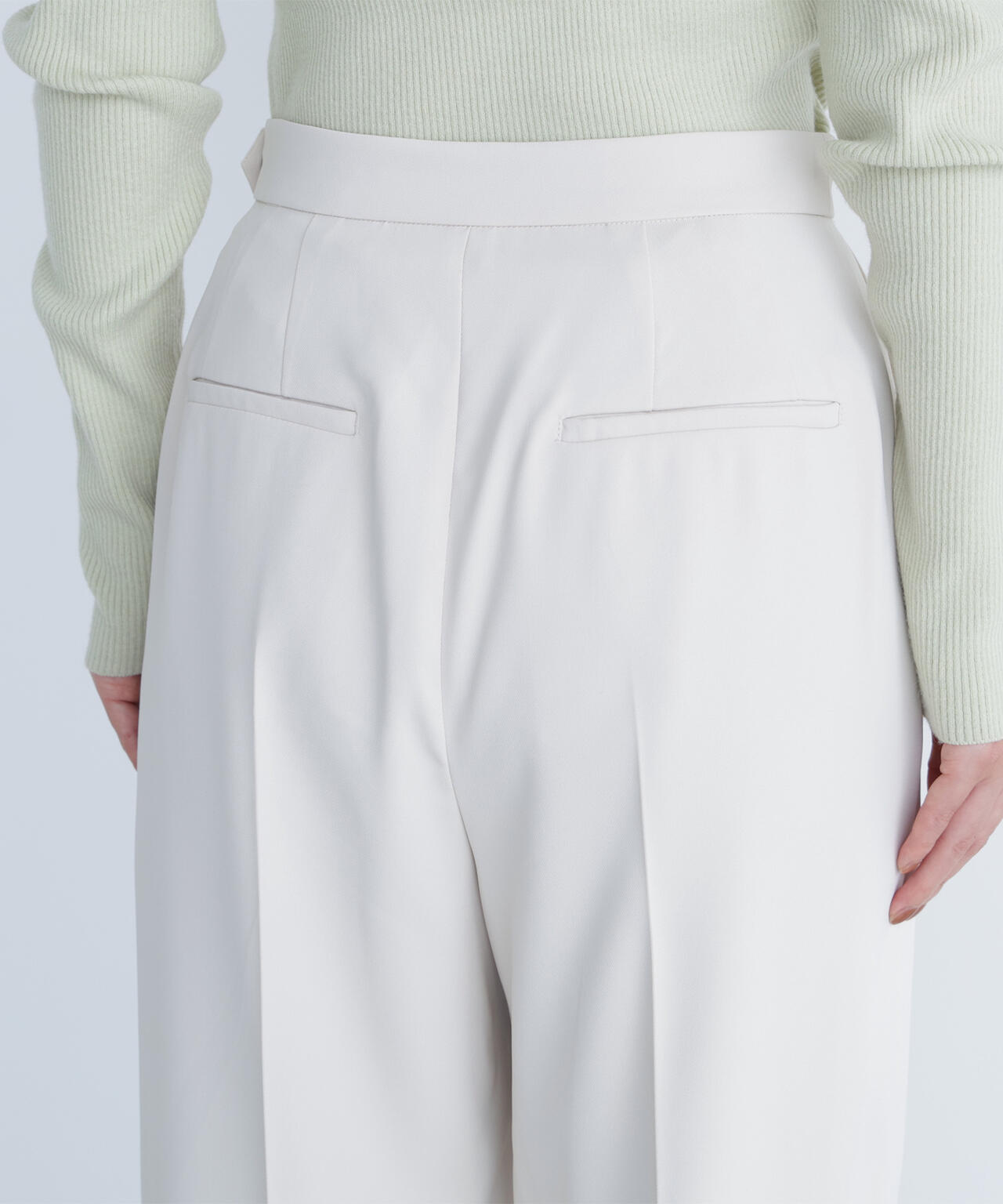 メタルディティールタックワイドパンツ