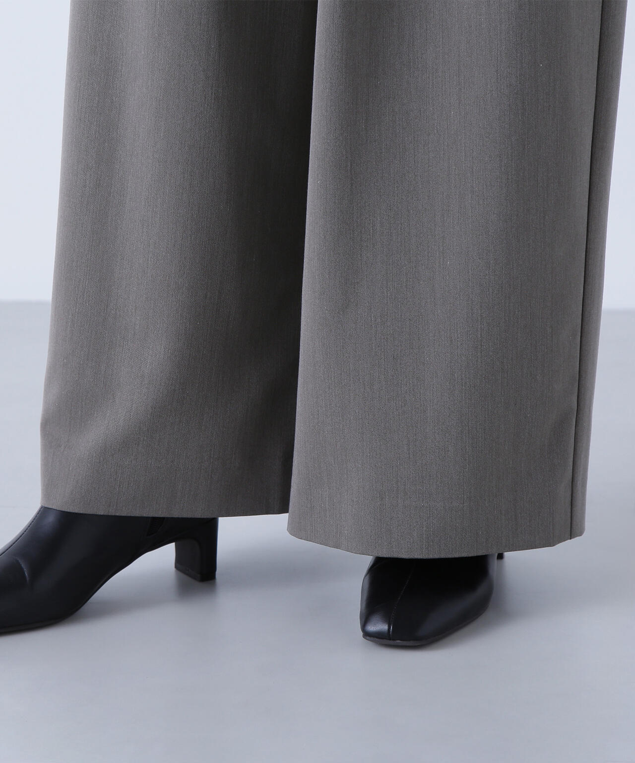 ウエストラインタックワイドパンツ