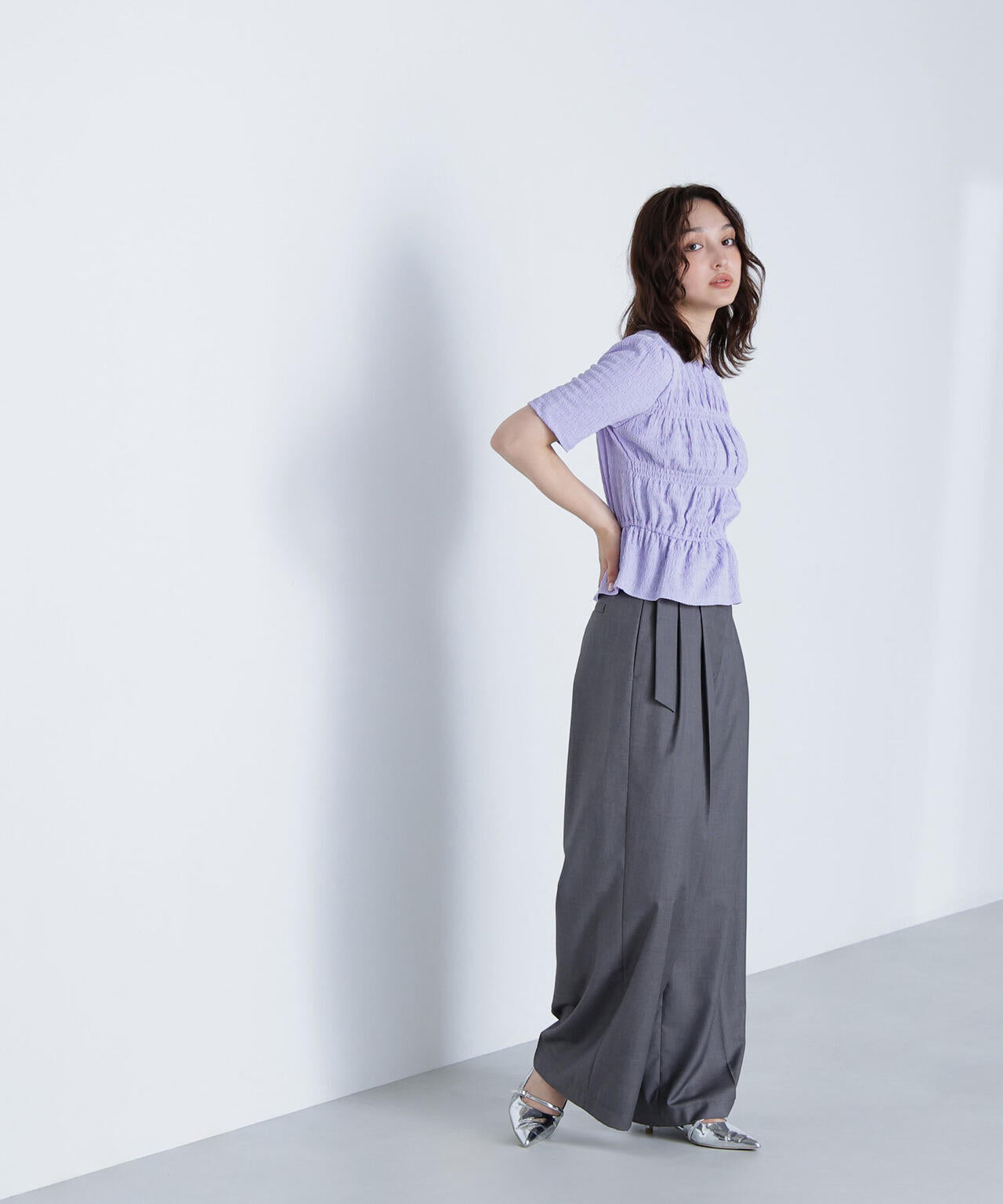 デザインベルトワイドパンツ