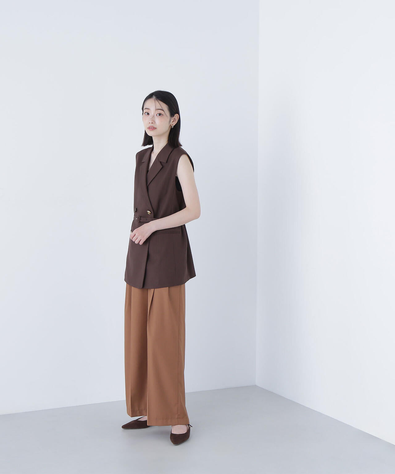 デザインベルトワイドパンツ