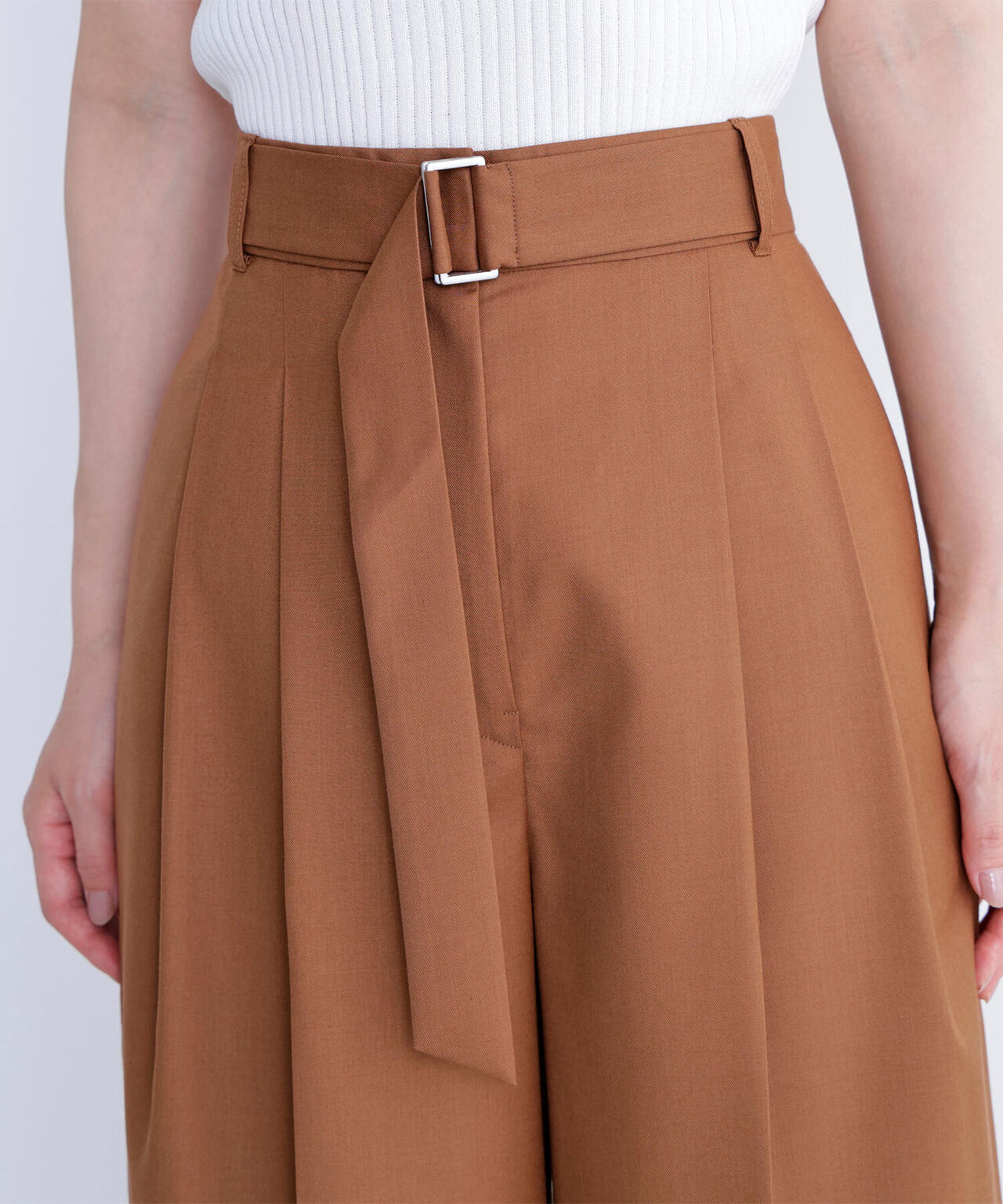 デザインベルトワイドパンツ