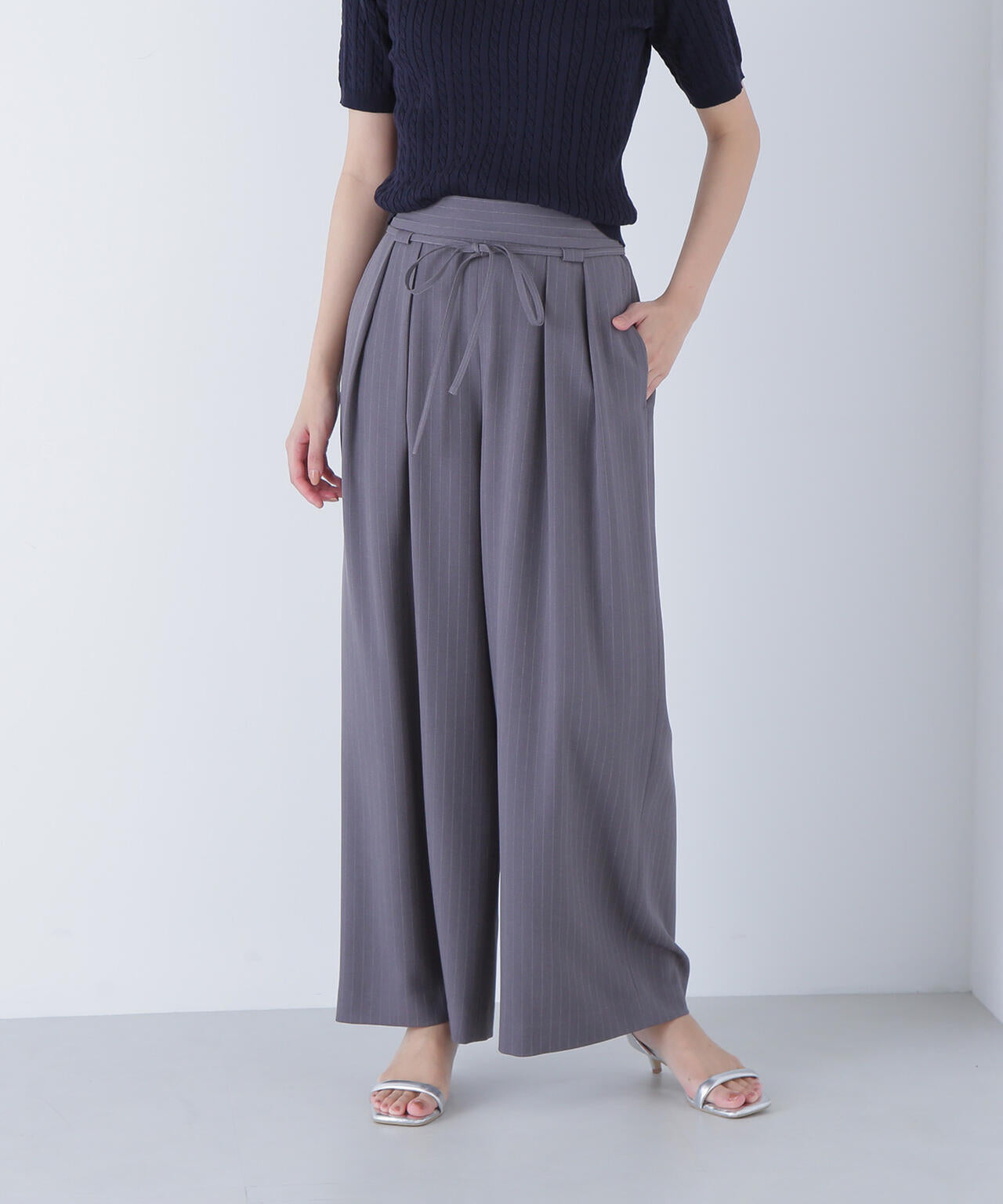 ナローリボンリラクシーパンツ