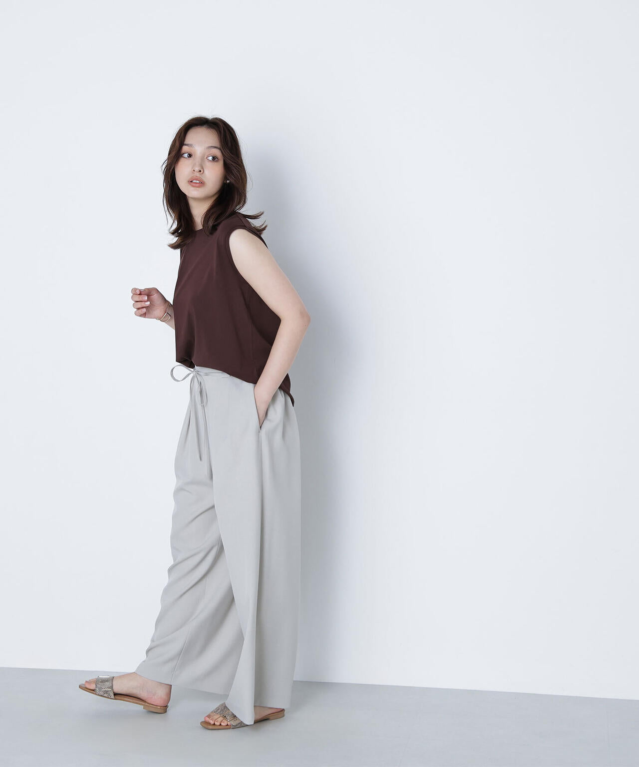 ナローリボンリラクシーパンツ