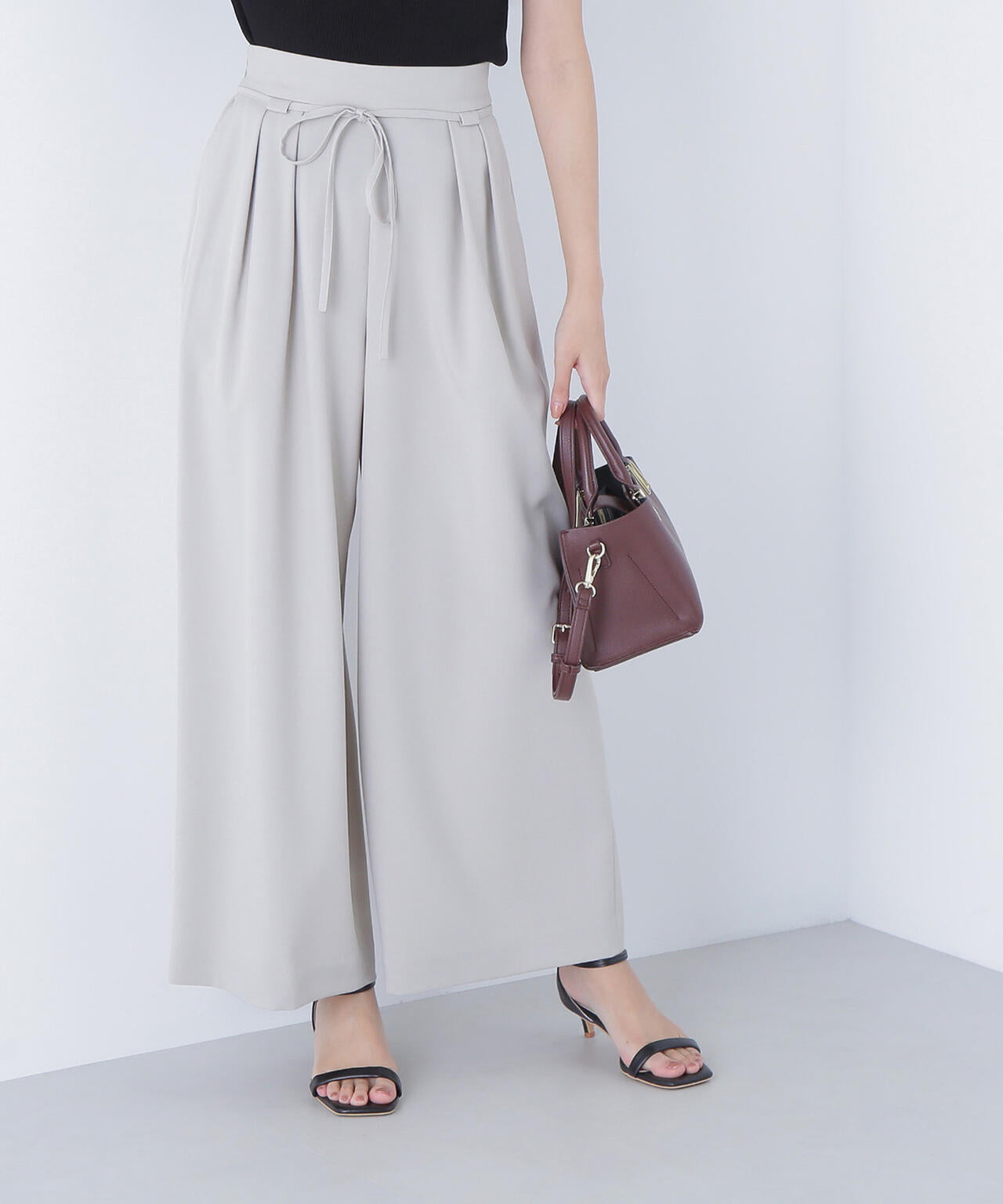 ナローリボンリラクシーパンツ