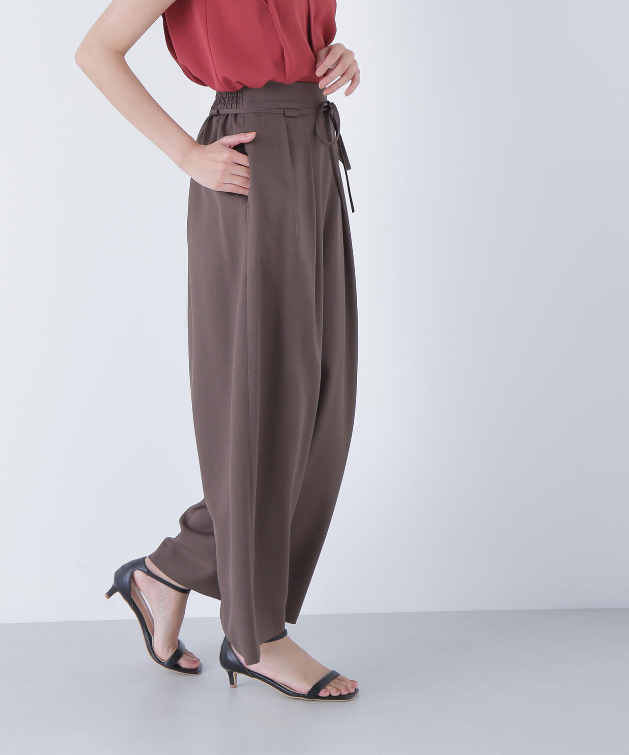 ナローリボンリラクシーパンツ