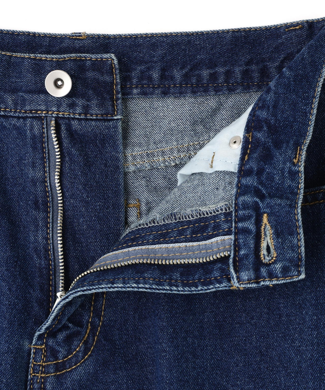 セミテーパードデニムパンツ