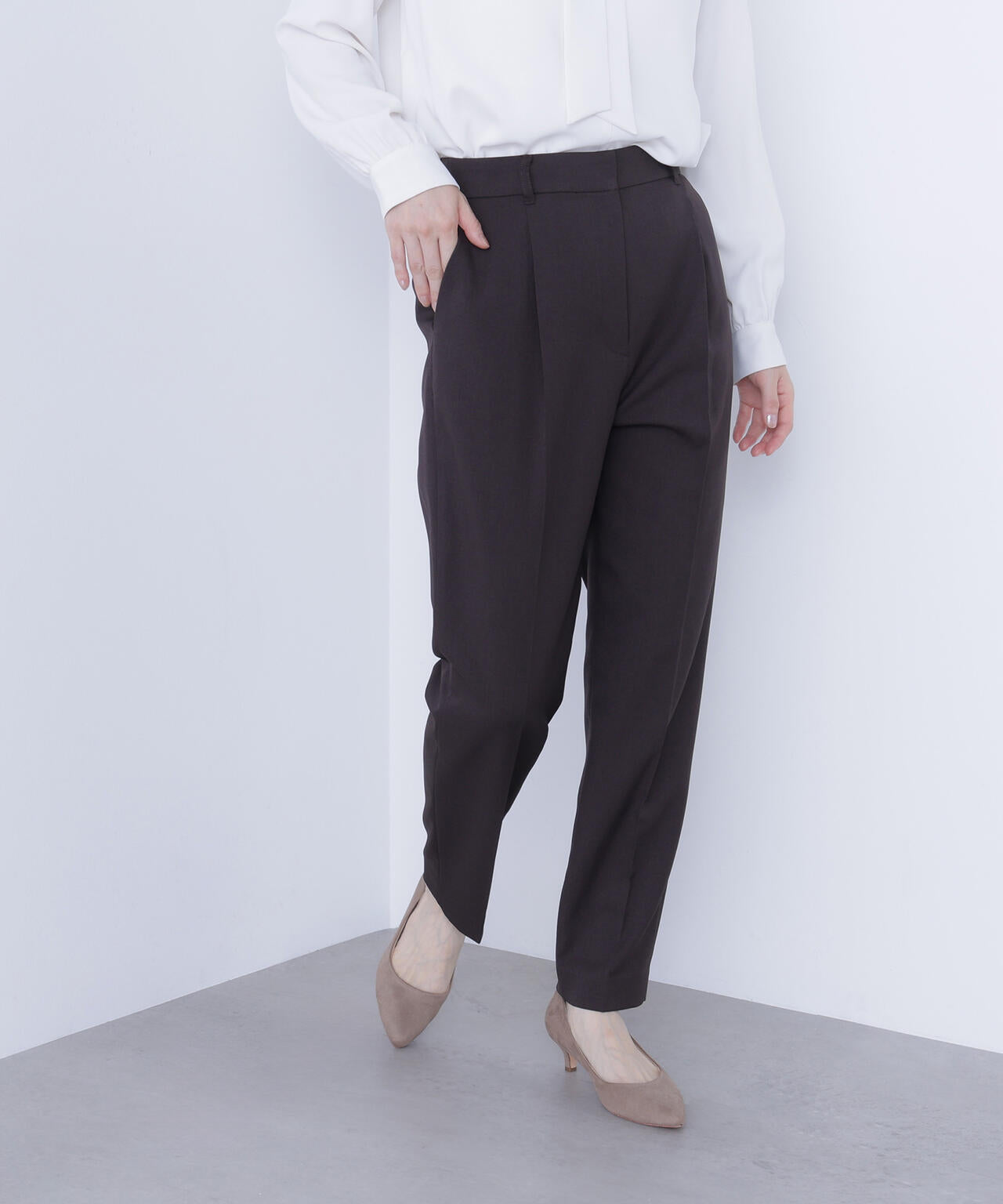 パウダリーツイルセットアップシリーズ テーパードパンツ