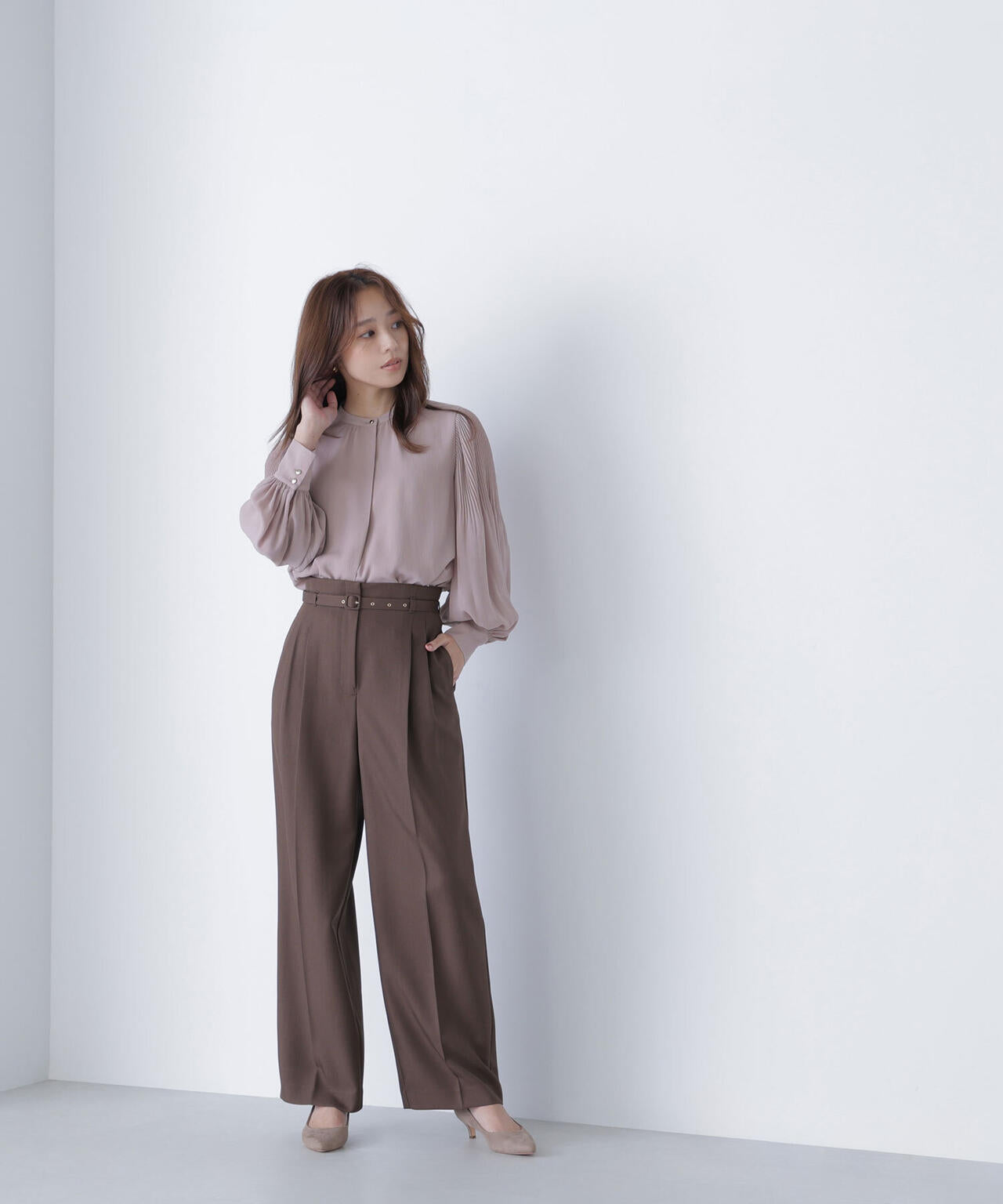 【CLASSY.掲載】【ちょうど、いい服】くびれ仕込みベルテッドパンツ