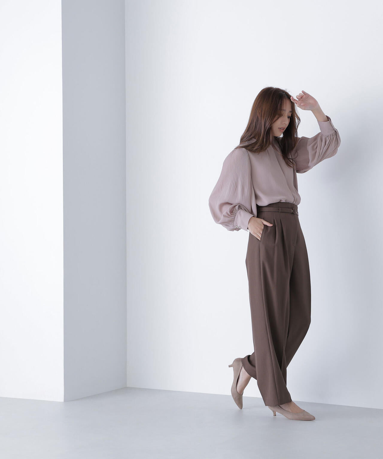 【CLASSY.掲載】【ちょうど、いい服】くびれ仕込みベルテッドパンツ