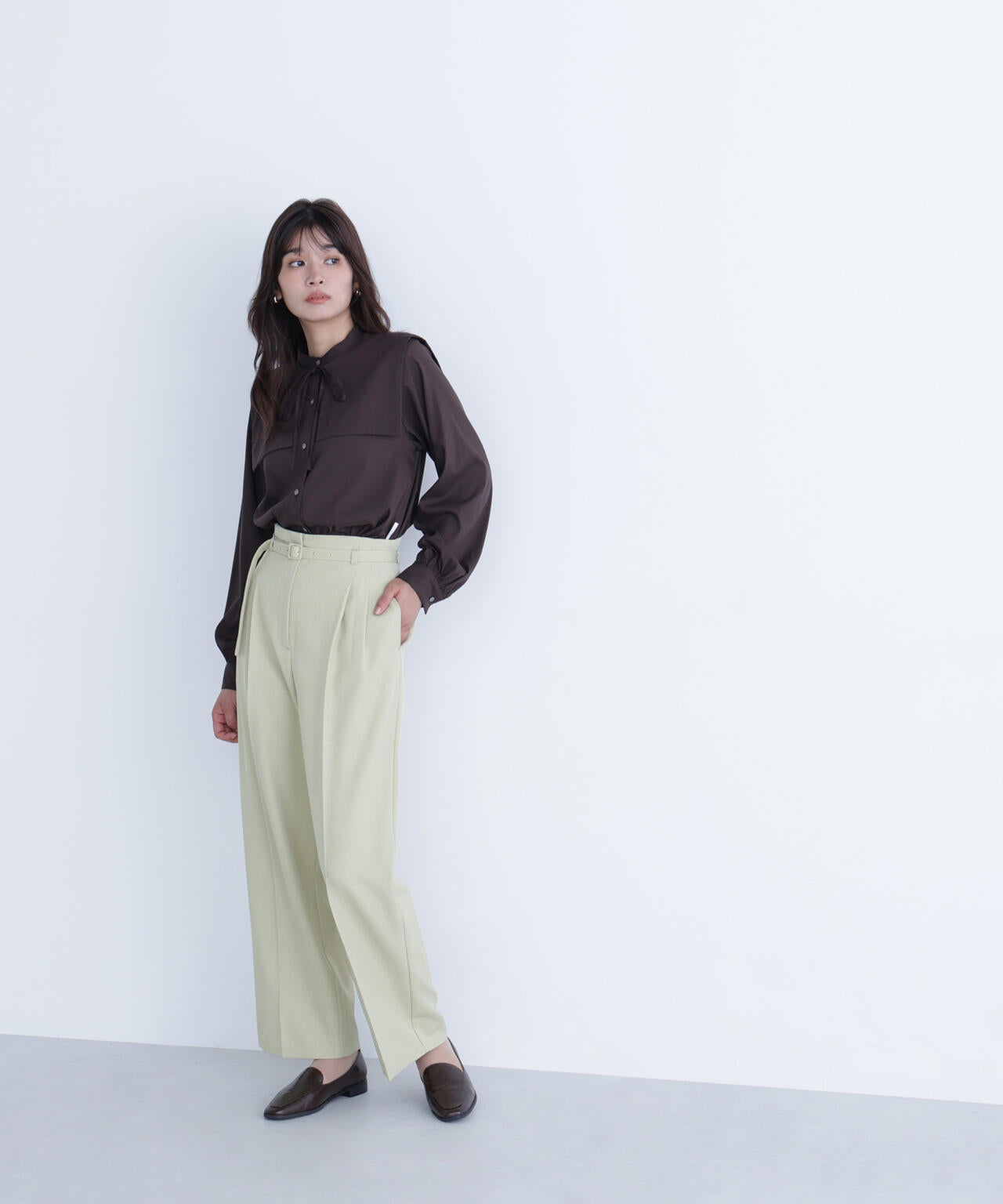 【CLASSY.掲載】【ちょうど、いい服】くびれ仕込みベルテッドパンツ