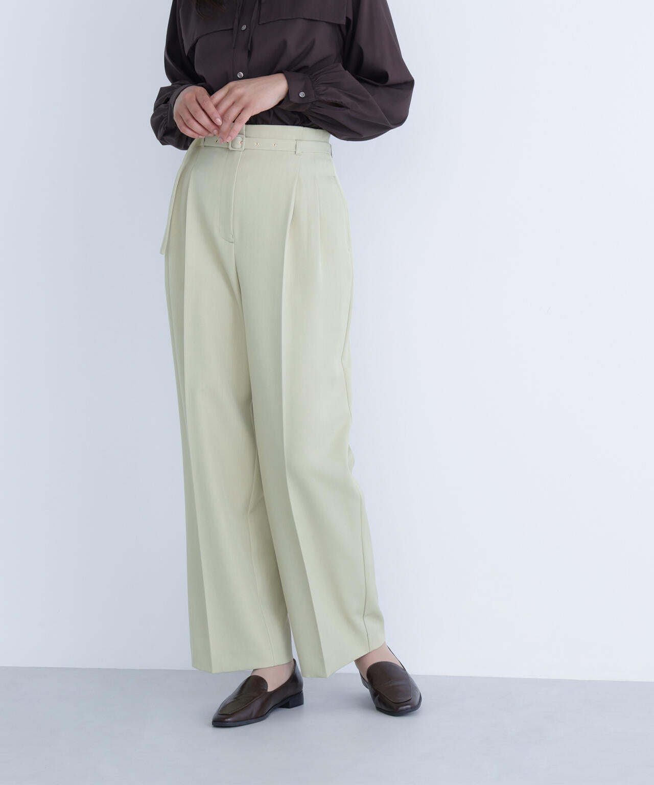 【CLASSY.掲載】【ちょうど、いい服】くびれ仕込みベルテッドパンツ