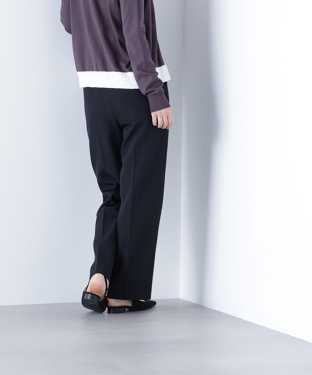 スリムストレートパンツ