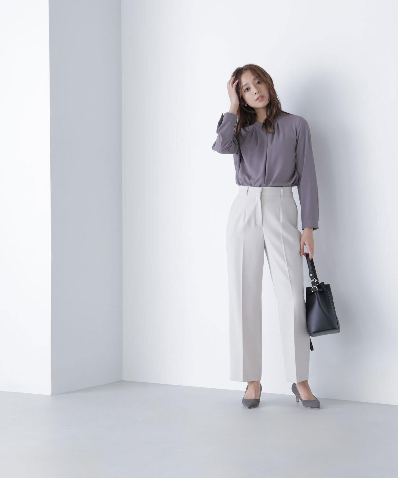 スリムストレートパンツ