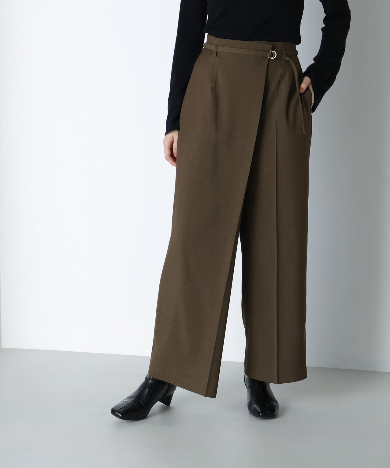 ハイウエストラップワイドパンツ