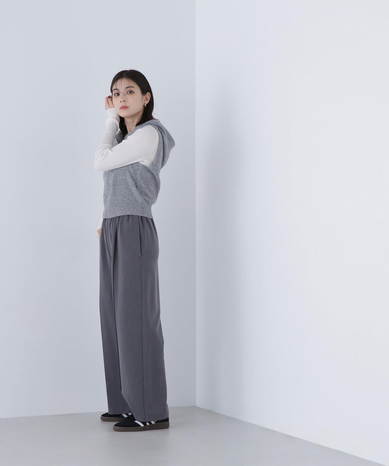 イージーワイドパンツ