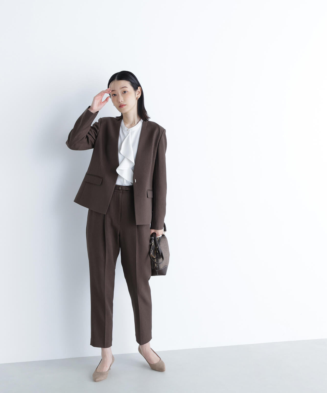 ウーステッドライクツイル SETUP テーパードパンツ