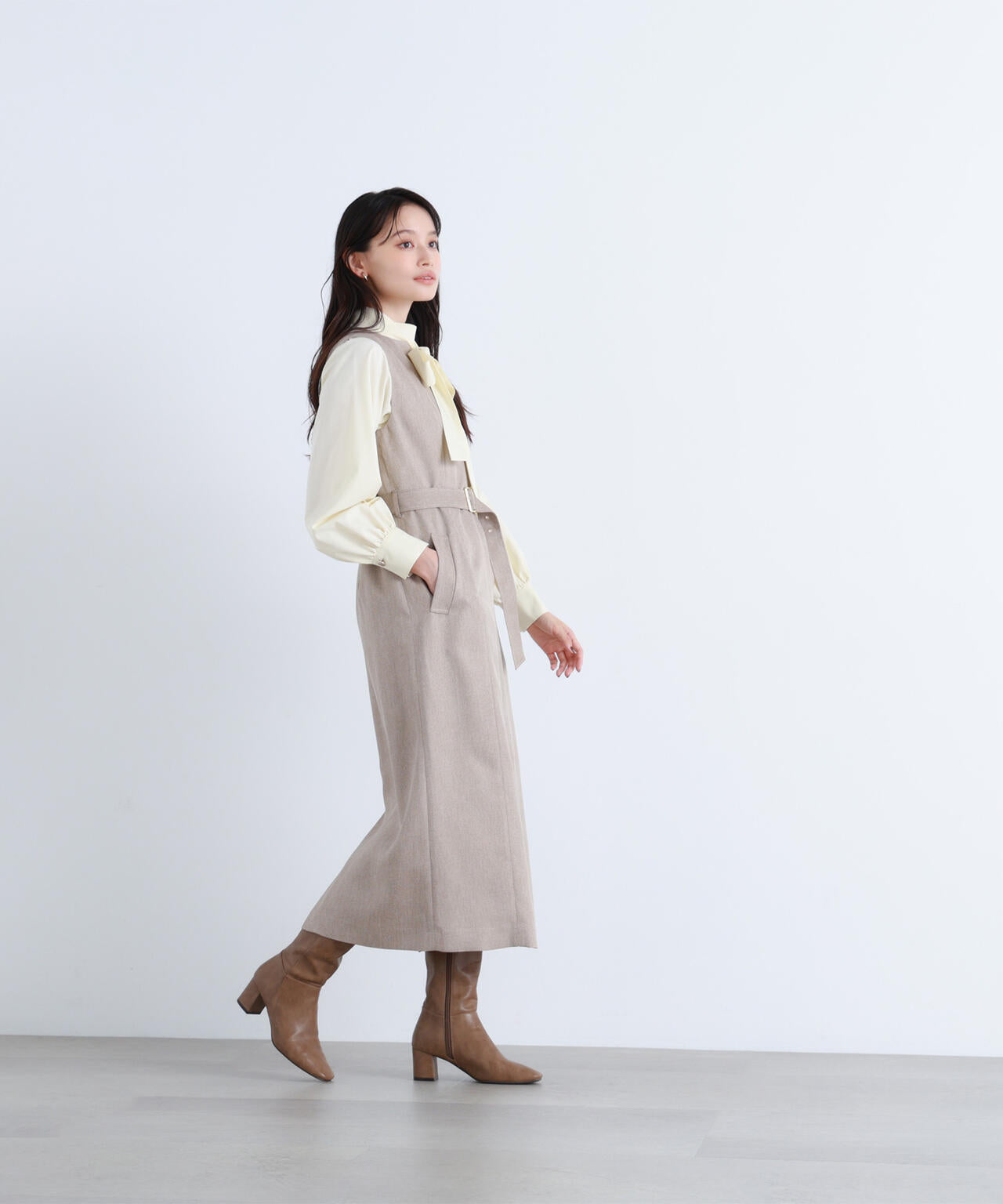 キーネックベルテッドジャンスカ