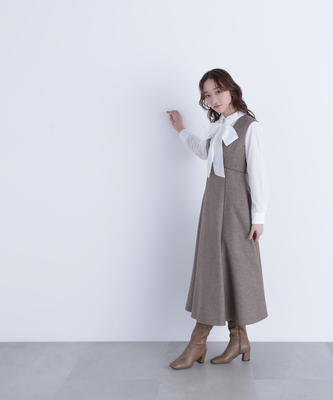 ニュアンスVネックジャンスカ