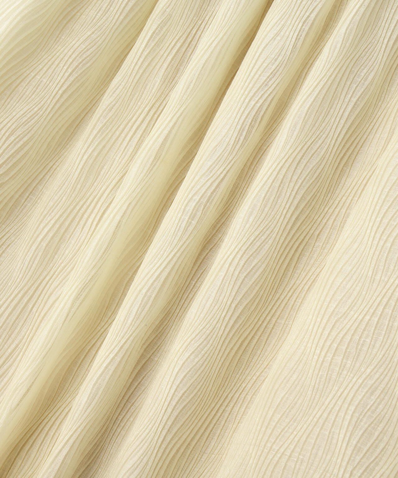 Vネックプリーツワンピース