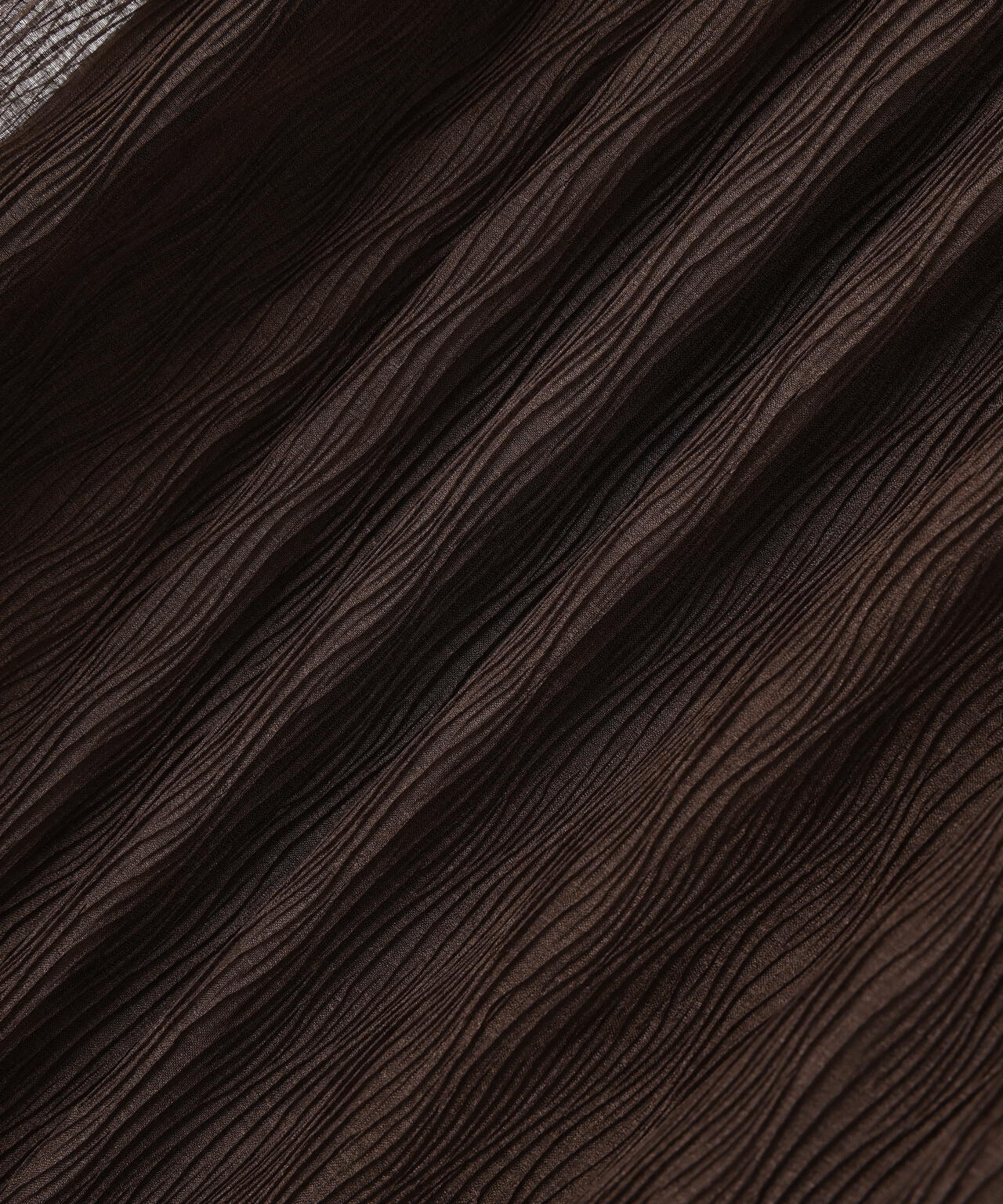 Vネックプリーツワンピース