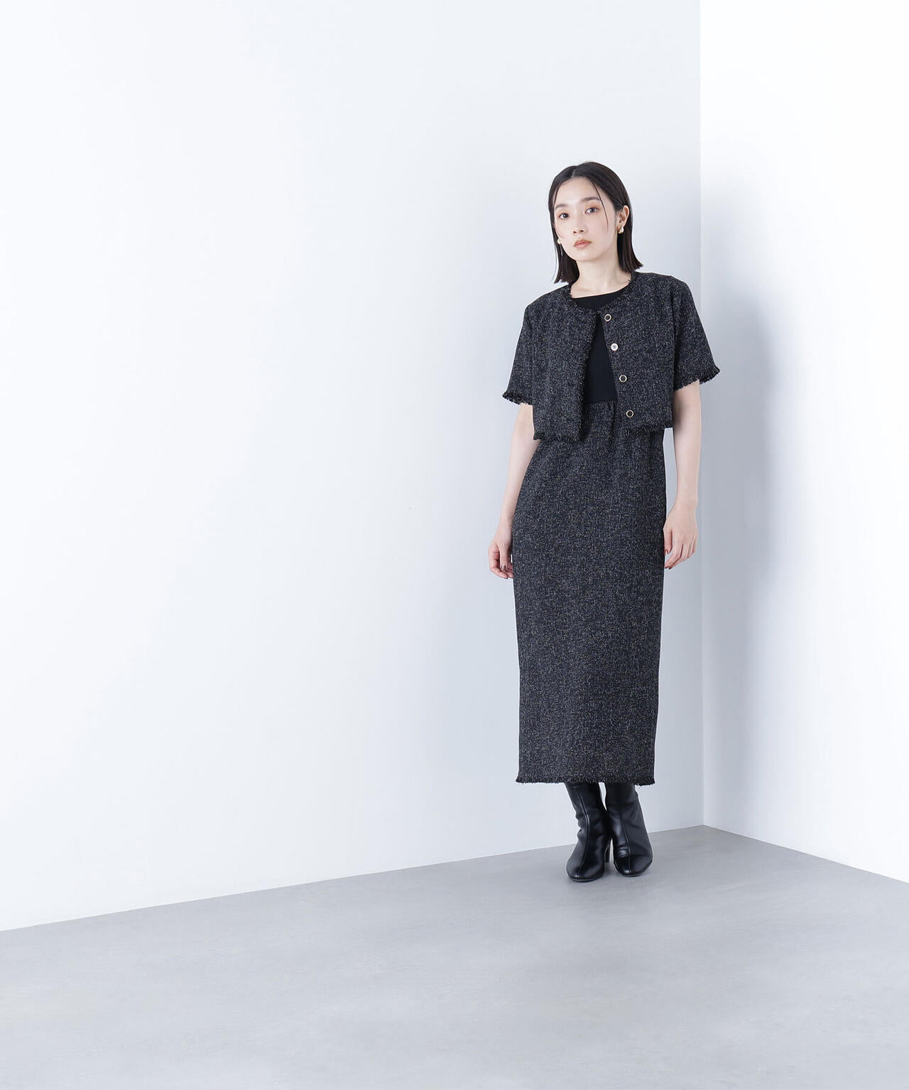 ツイードジャケット&ナローワンピース
