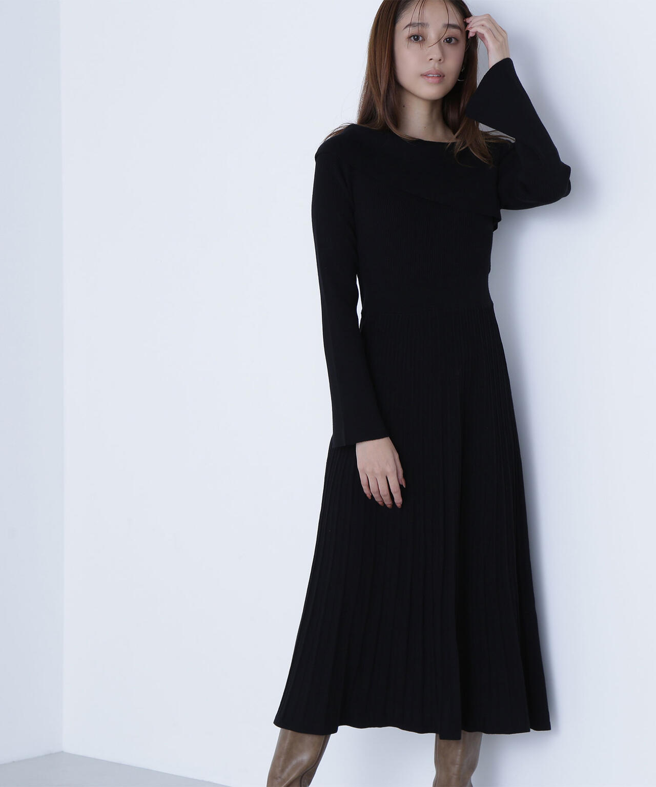 アシメネックニットワンピース