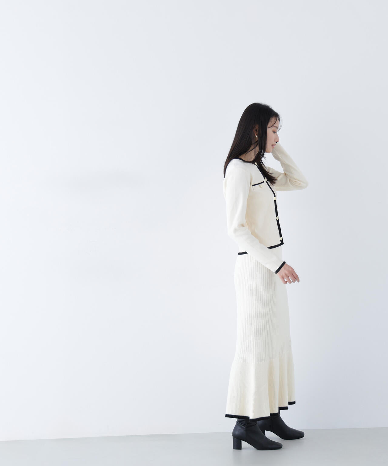 バイカラーニットジャケット&スカート