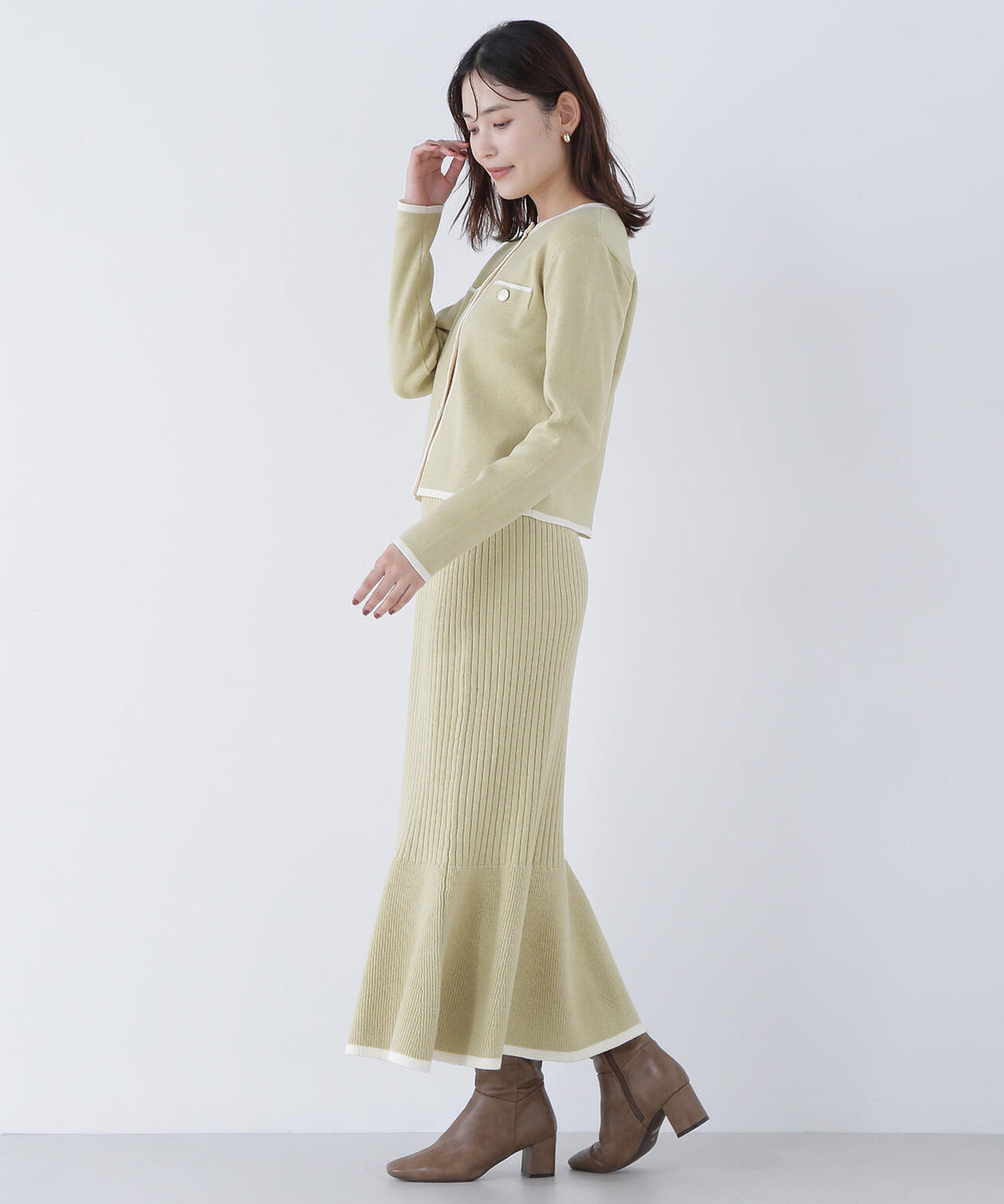 バイカラーニットジャケット&スカート*
