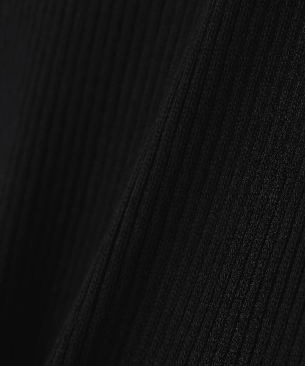 カットアウトニットドッキングワンピース