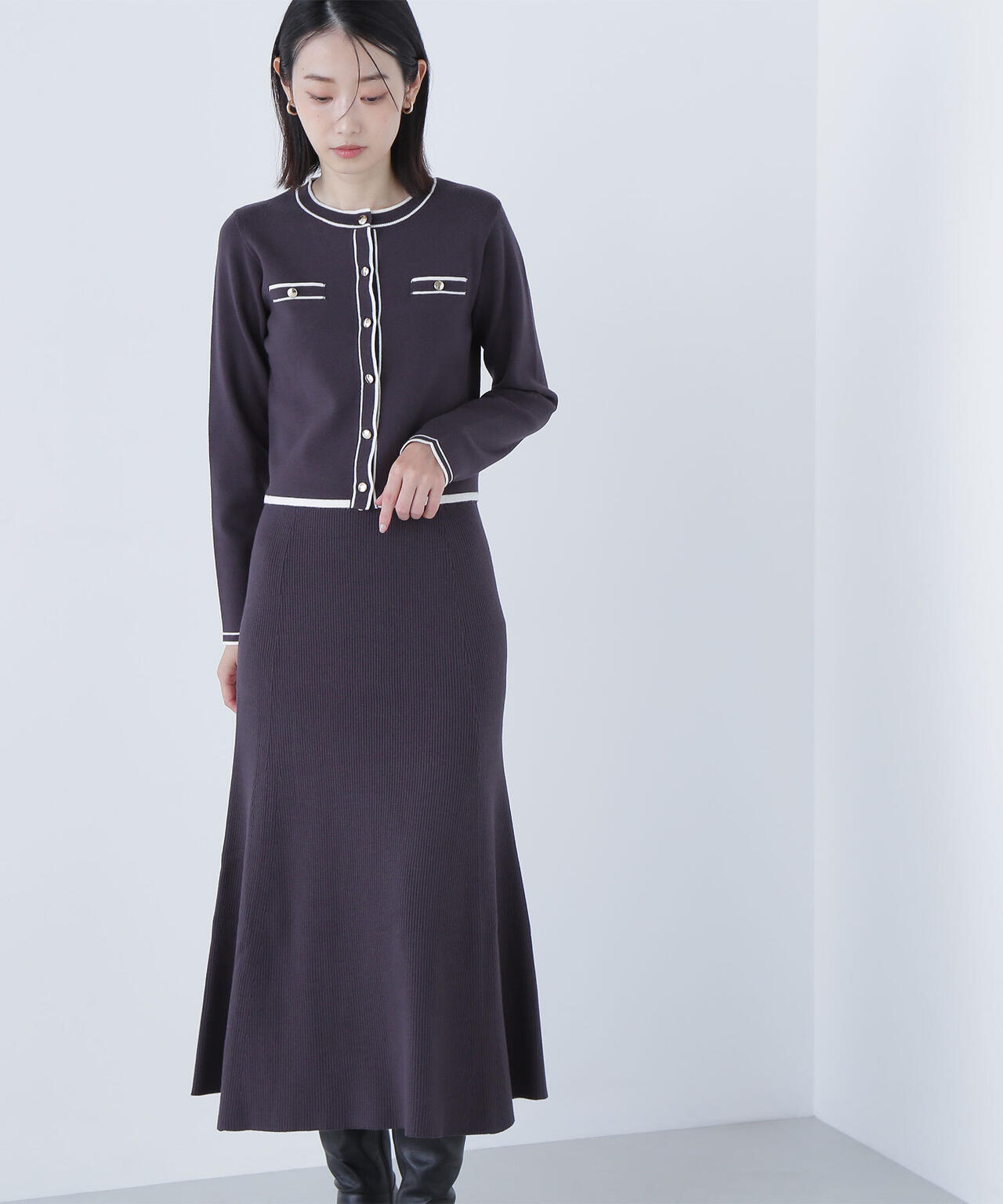 バイカラーニットカーデ&スカート