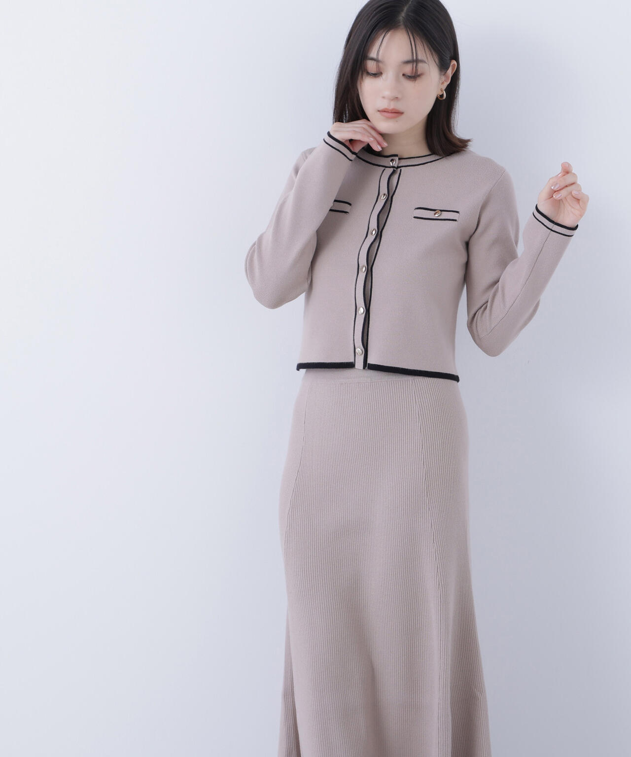 バイカラーニットカーデ&スカート