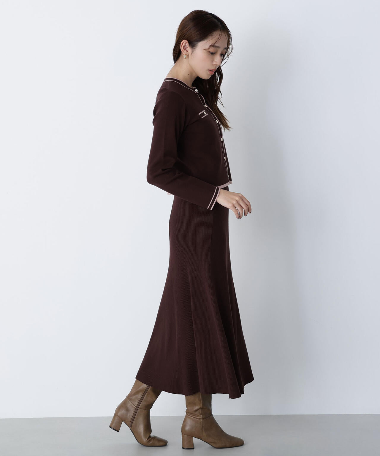 バイカラーニットカーデ&スカート