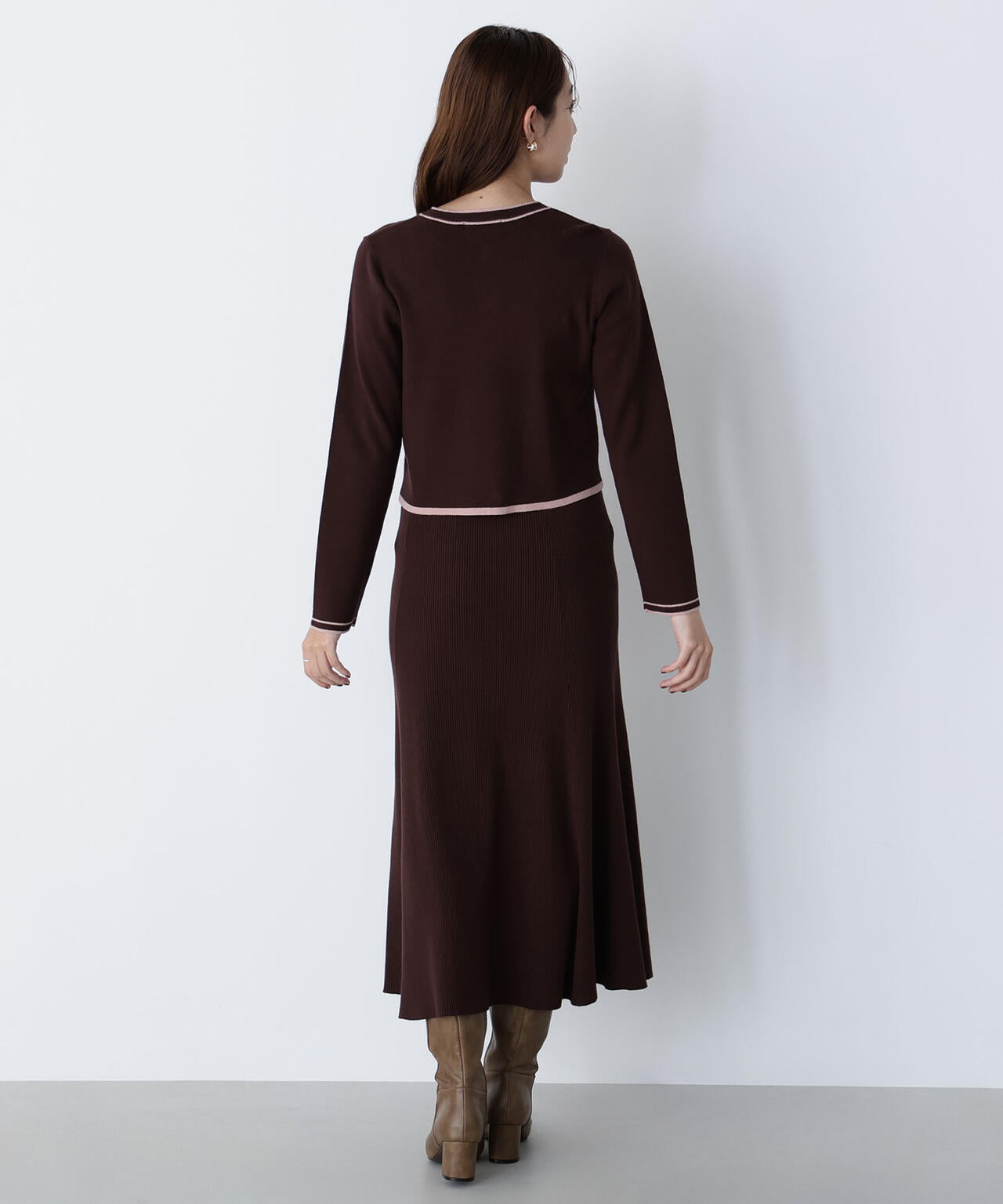 バイカラーニットカーデ&スカート