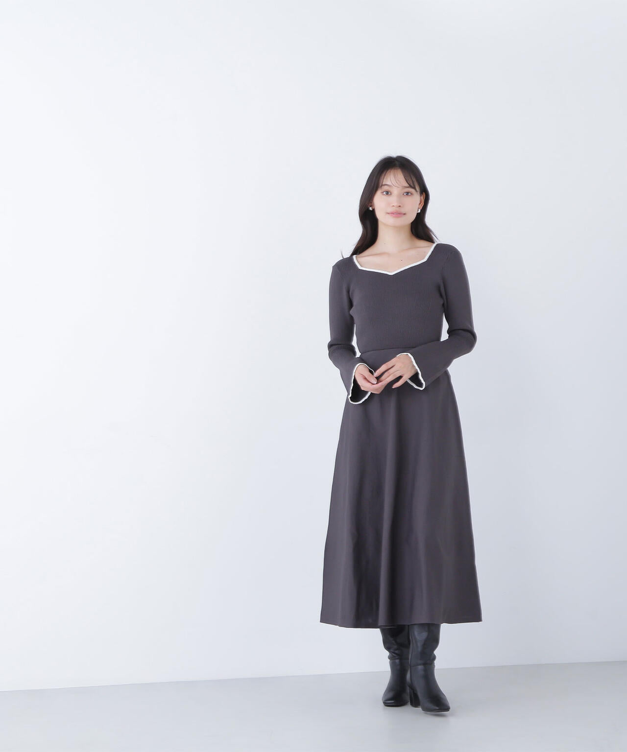 バイカラーハートネックニットワンピース