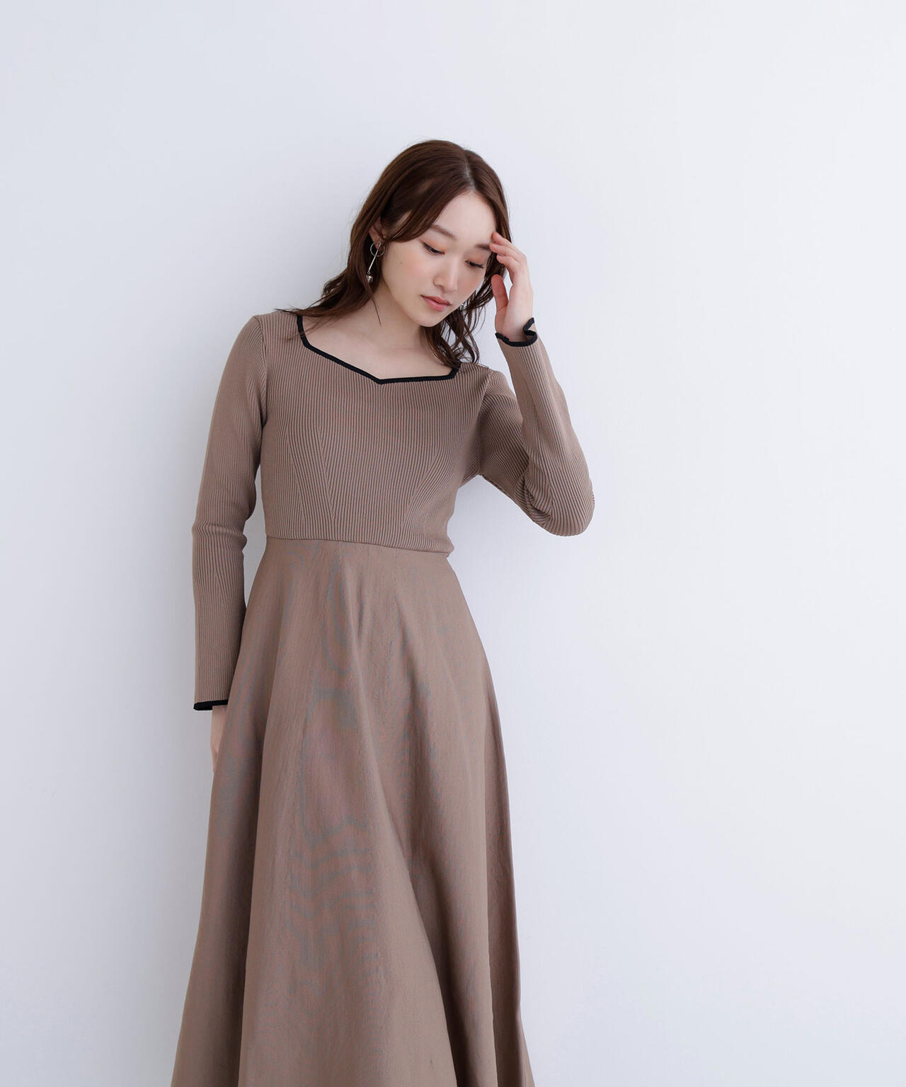 バイカラーハートネックニットワンピース