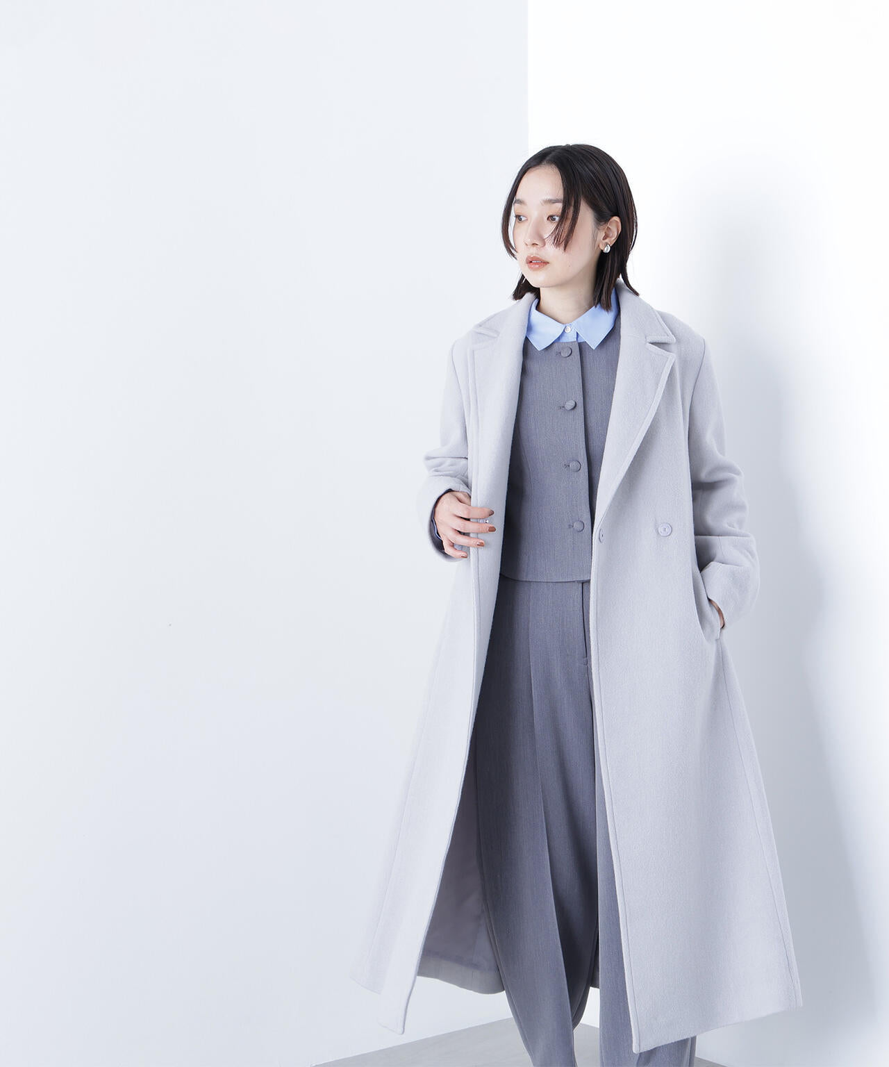 テーラーベルテッドロングコート