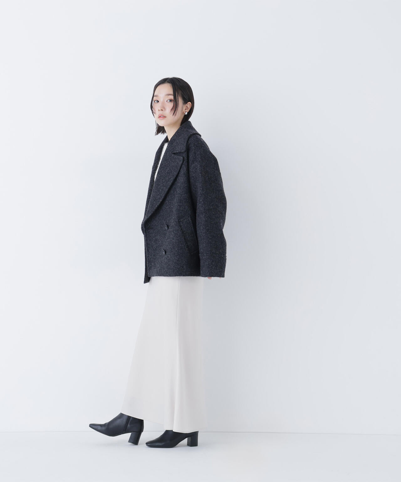 ウーリーフォルムハーフコート