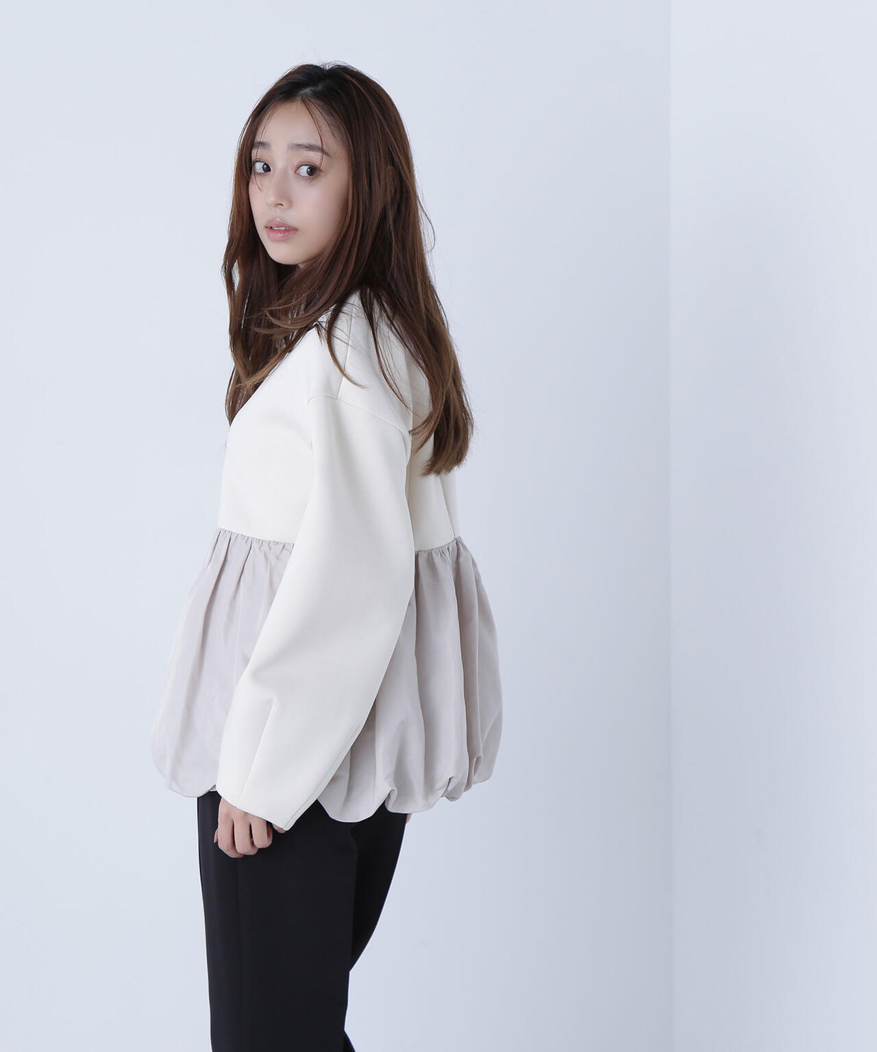 ダンボールドッキングペプラムブルゾン