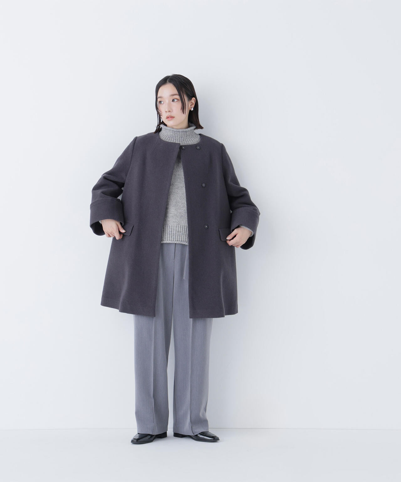 ノーカラーミドルコート