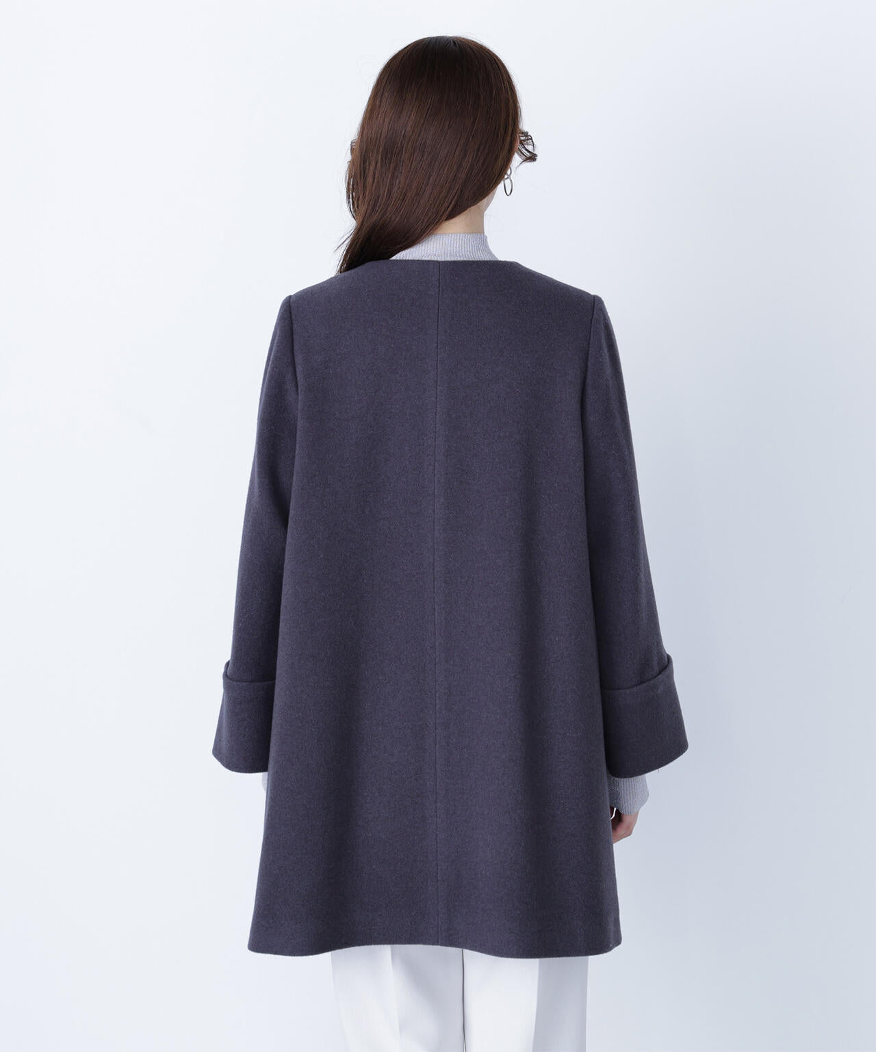 ノーカラーミドルコート