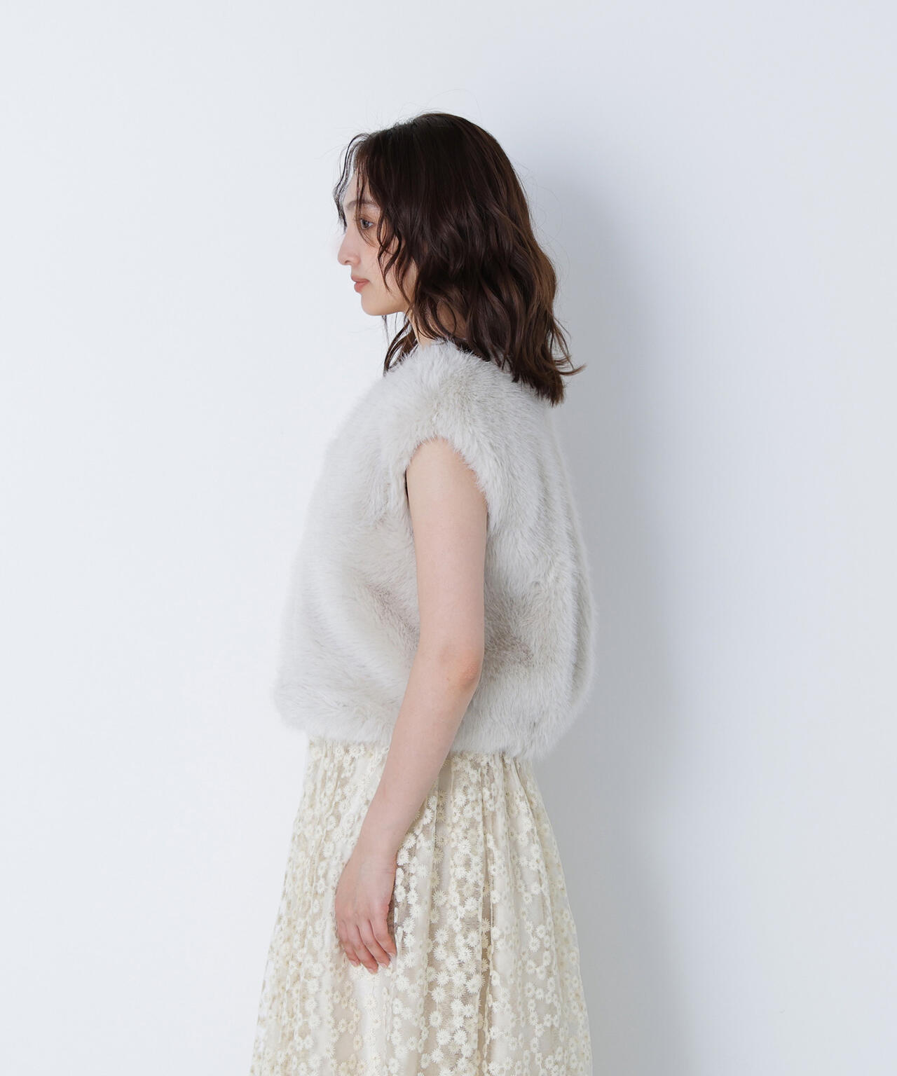 【BLANC】フェイクファーショートベスト