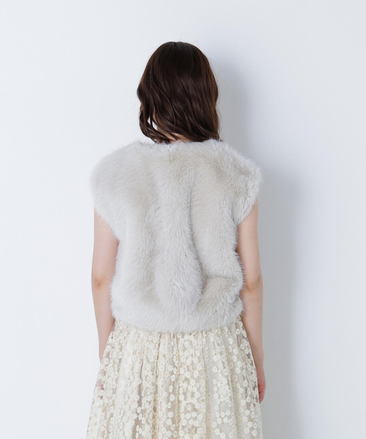 【BLANC】フェイクファーショートベスト
