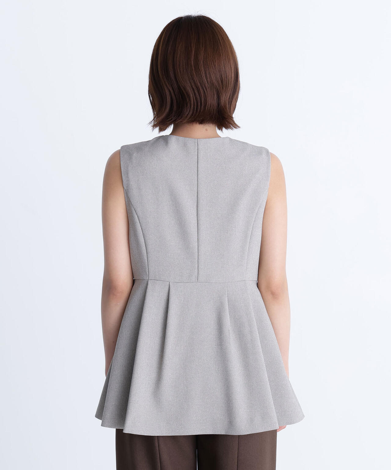 メタルボタンペプラムジレ