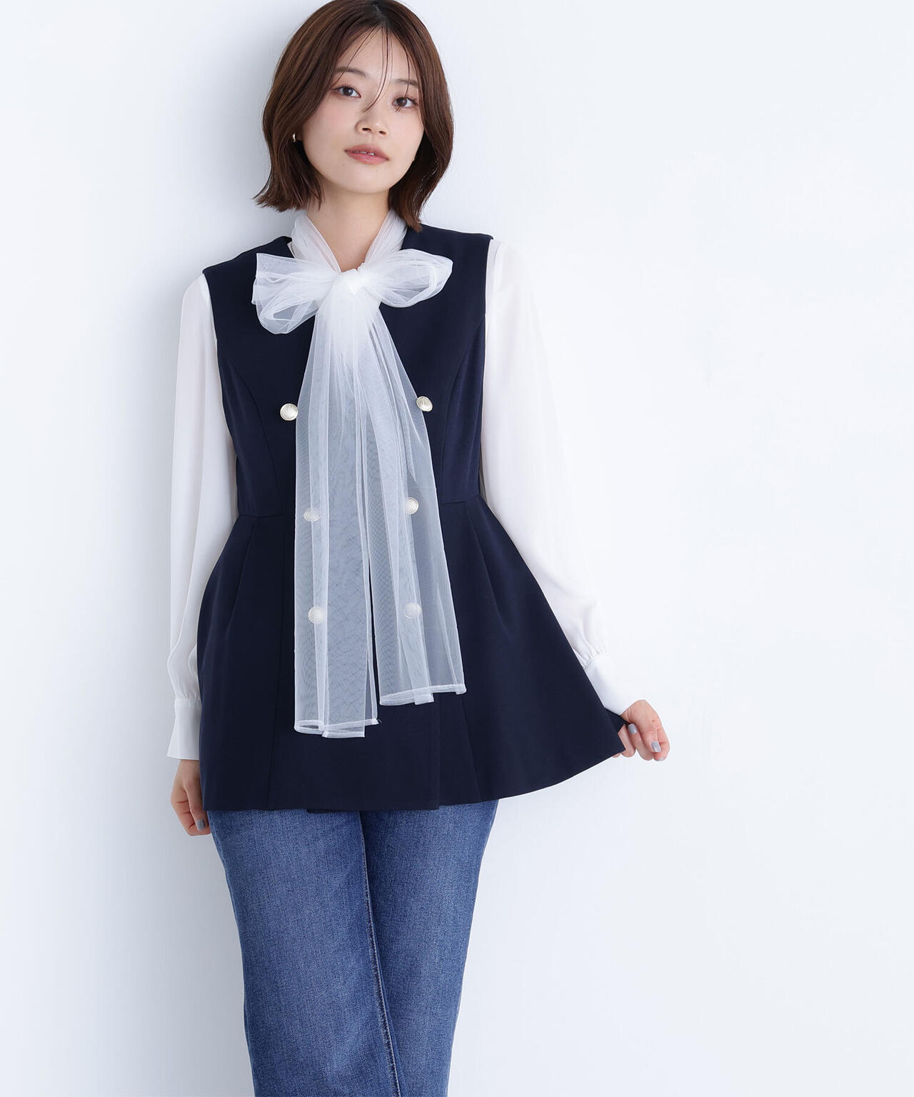 メタルボタンペプラムジレ