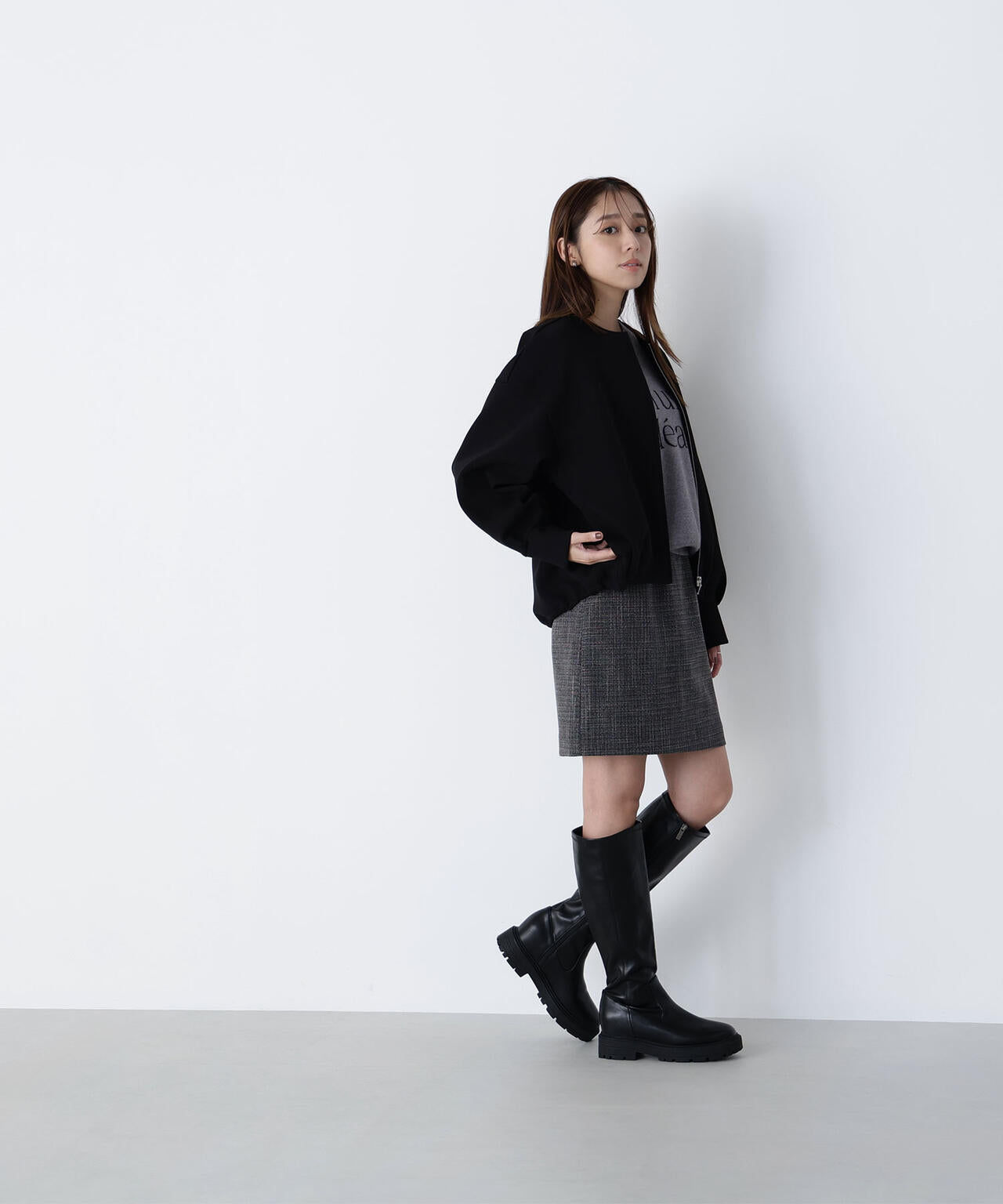 ノーカラーダンボールブルゾン