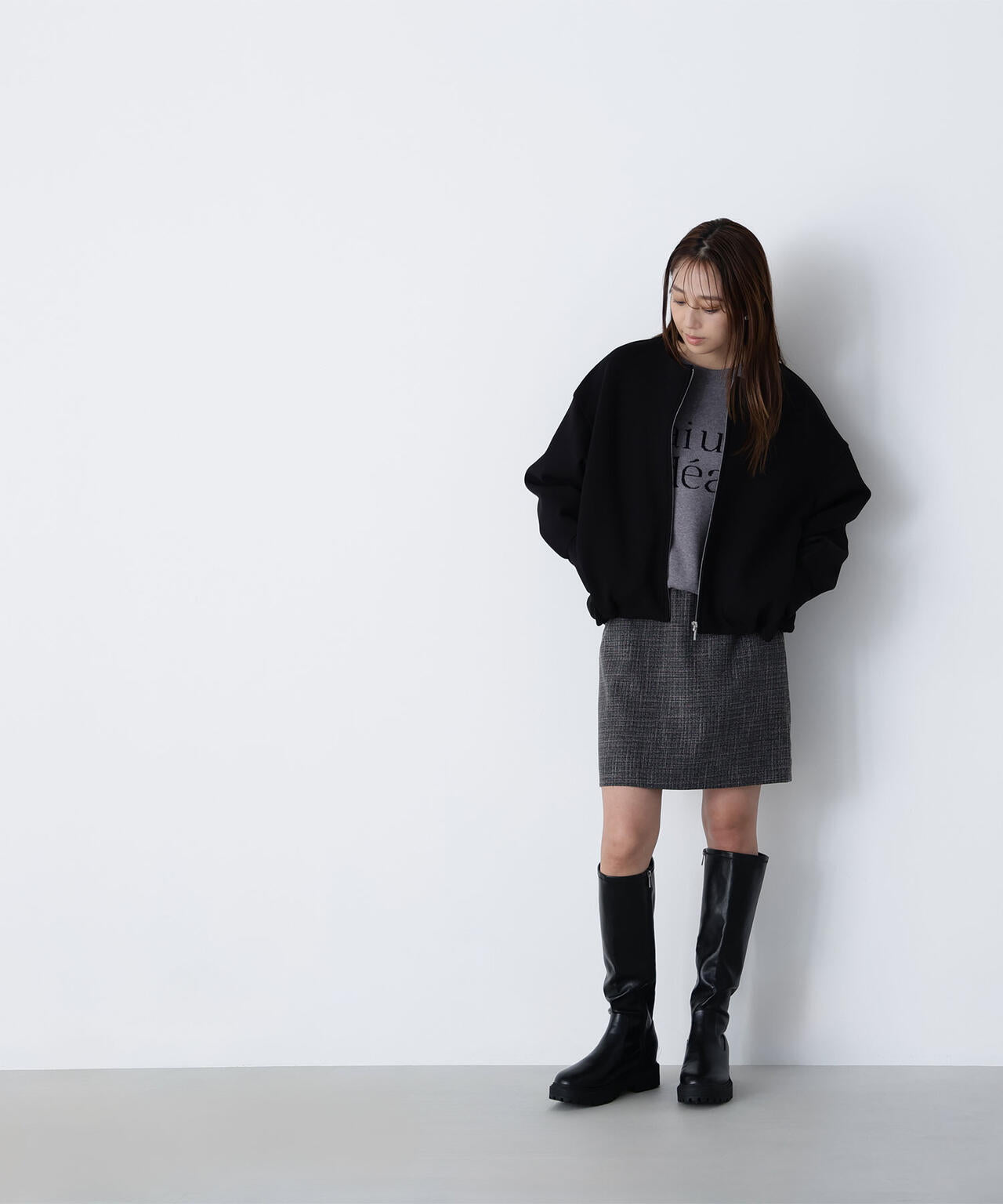 ノーカラーダンボールブルゾン