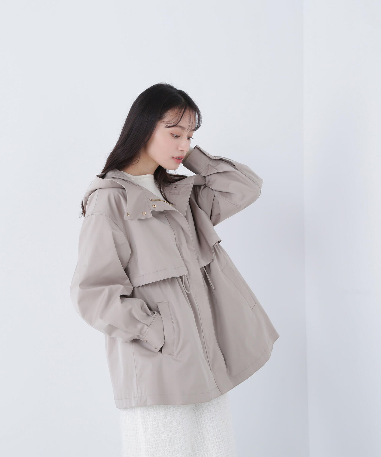 フーディードロストブルゾン