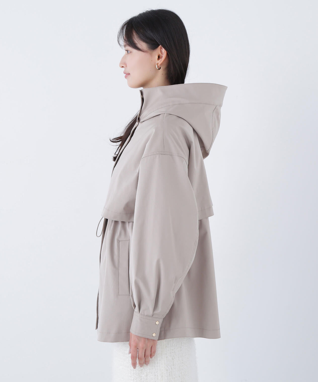 フーディードロストブルゾン