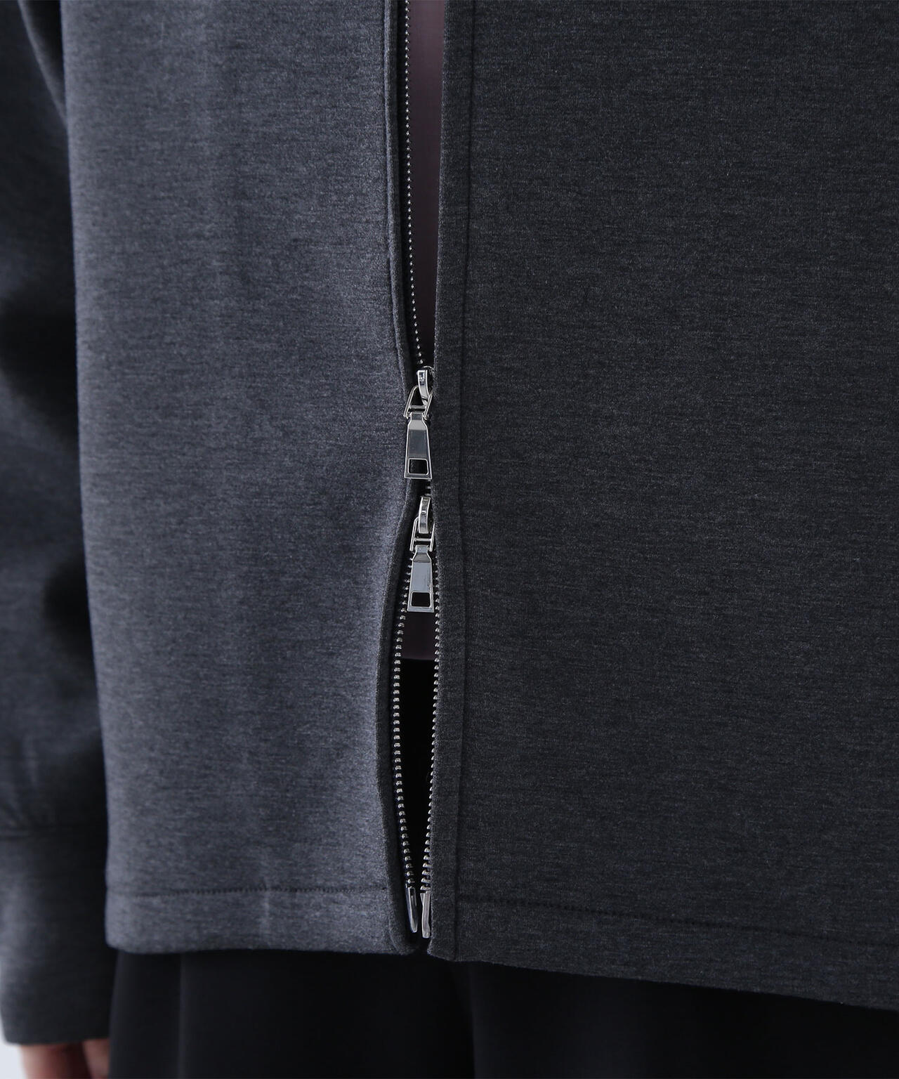 テントラインダンボールパーカー