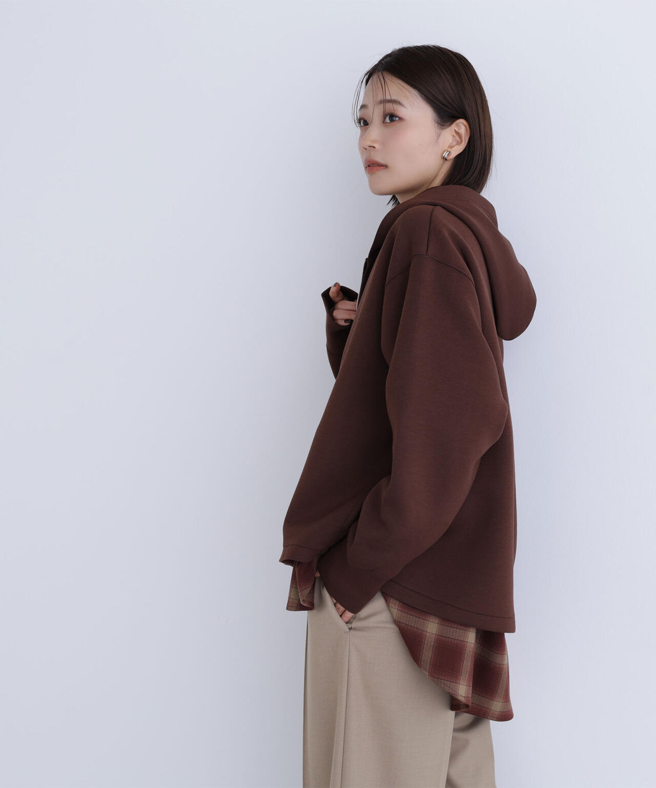 テントラインダンボールパーカー